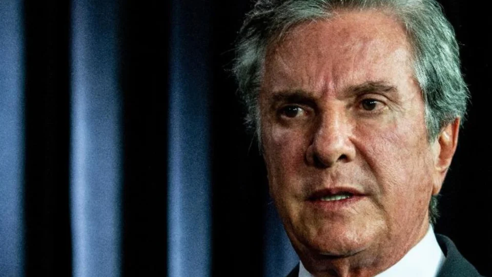 Alexandre de Moraes concede prisão domiciliar a Collor