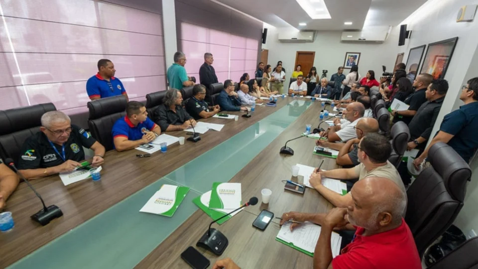 Assembleia Legislativa de Roraima discute recomposição salarial de servidores públicos