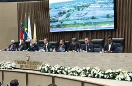 “Celebramos 58 anos de conquistas da Zona Franca”, diz Bosco Saraiva em sessão solene na CMM