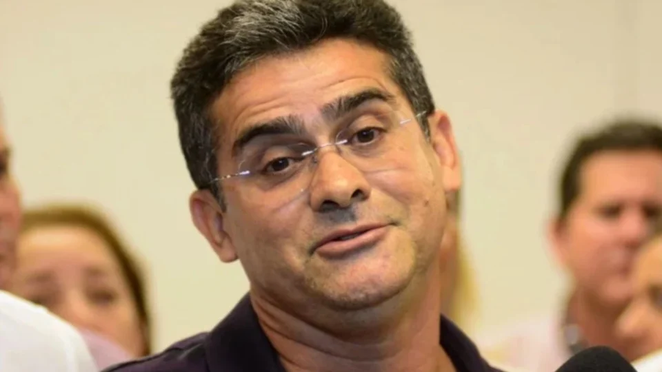 Prefeitura de Manaus renova contratos do Asfalta Manaus por R$ 144 milhões mesmo sob investigação