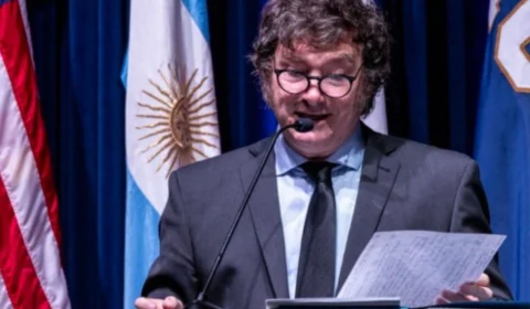 Partido de Milei tem vitória histórica em Buenos Aires