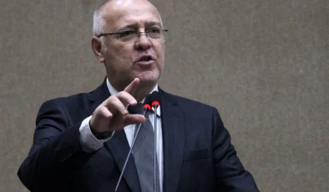 “Sociedade está doente”, diz vereador Mitoso ao criticar popularidade de bonecas ‘reborn’