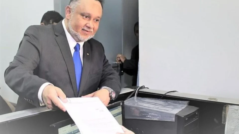 Sindicância da Câmara de Manaus inocenta procurador de favorecimento em concurso público