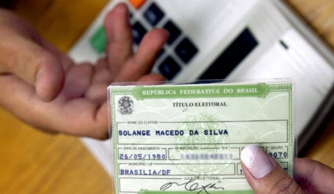 Mais de 73 mil eleitores do Amazonas podem perder o título por falta de regularização