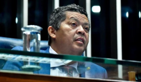 TRE-PA cassa mandato de senador Beto Faro por compra de votos em 2022