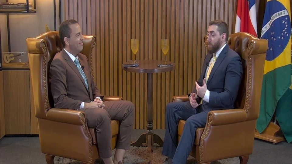 Empresário que levou internet ao interior do Amazonas conta sua história no Conversa Política