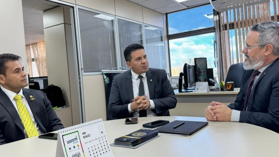 Delegado Péricles vai a Brasília em busca de soluções para a segurança pública do Amazonas