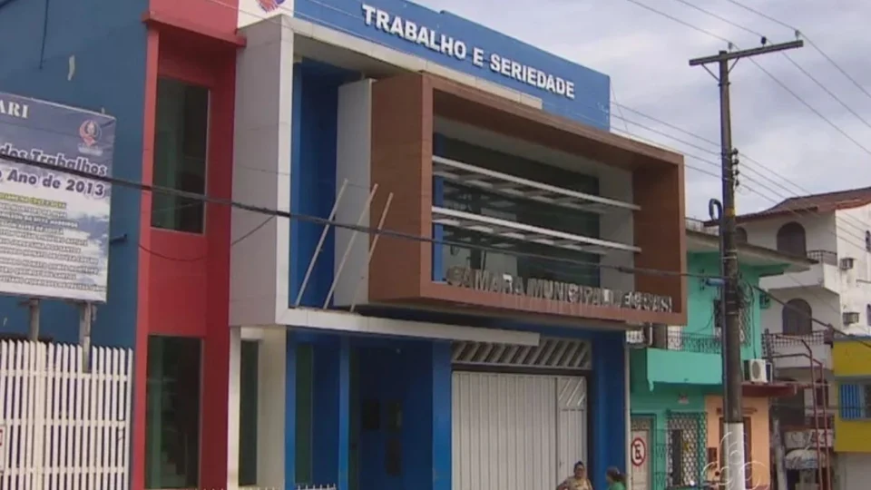 TCE-AM reprova contas da Câmara de Coari e determina devolução de R$ 55,4 mil aos cofres públicos