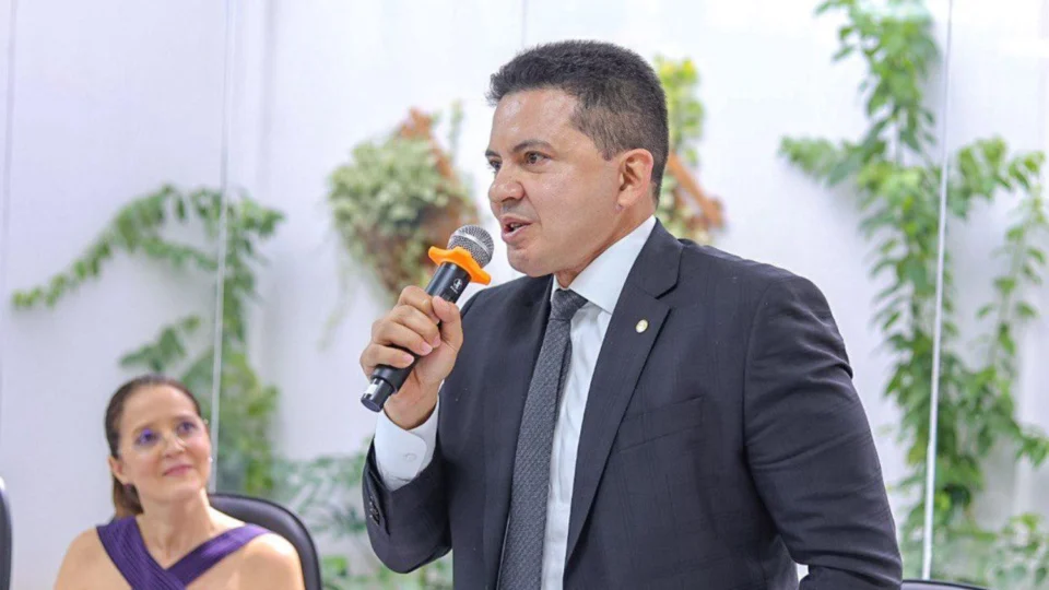 Delegado Péricles participa do lançamento do Observatório do Câncer do Amazonas