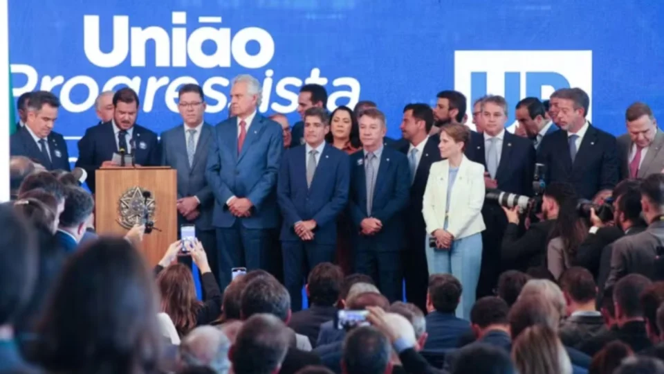 União Brasil e PP rompem com governo Lula em defesa de ajuste sem aumento de impostos