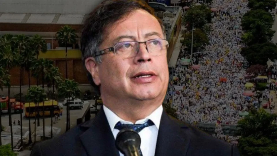 Ex-guerrilheiro presidente da Colômbia enfrenta maior manifestação popular da história do país