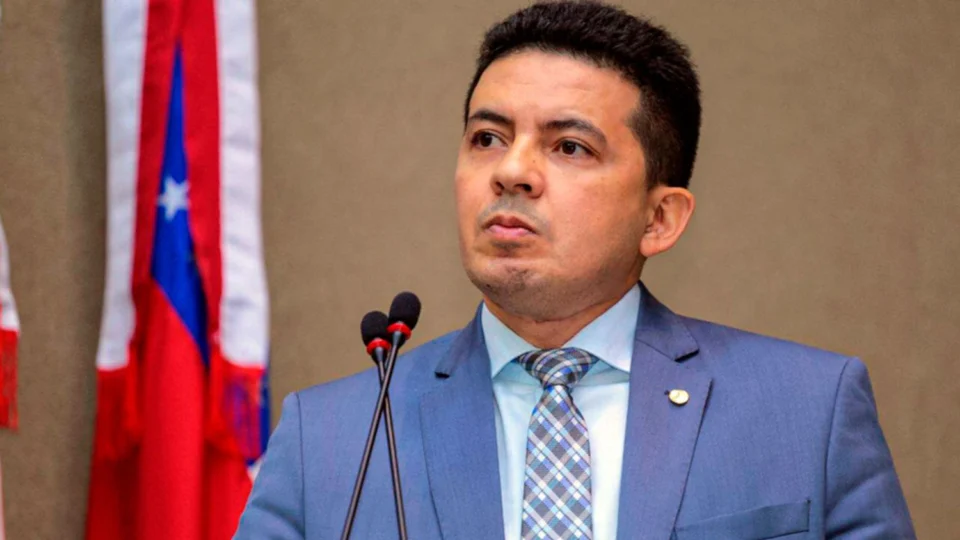 CPI do Asfalto Manaus precisa de apenas mais uma assinatura para ser instalada na Aleam