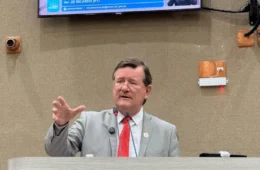 Zé Ricardo diz que Manaus pode perder R$ 50 milhões do Fundeb por falhas na gestão