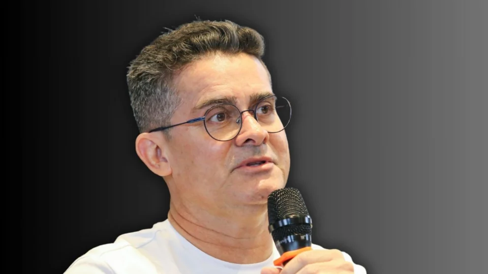 Vereador prepara pedido de impeachment contra David Almeida por uso indevido do Fundeb