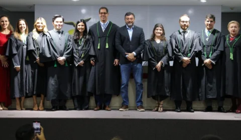 DPE-AM empossa 4 novos defensores e divulga data da prova do 5º concurso da carreira