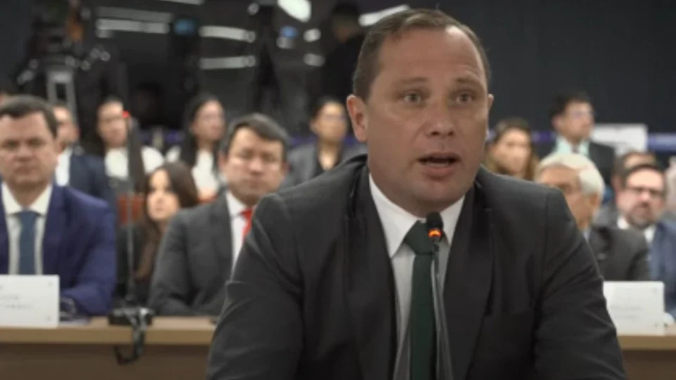 Mauro Cid diz ao STF que “presenciou fatos, mas não participou” de tentativa de golpe