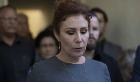 Câmara deve oficializar perda do mandato de Carla Zambelli após decisão definitiva do STF