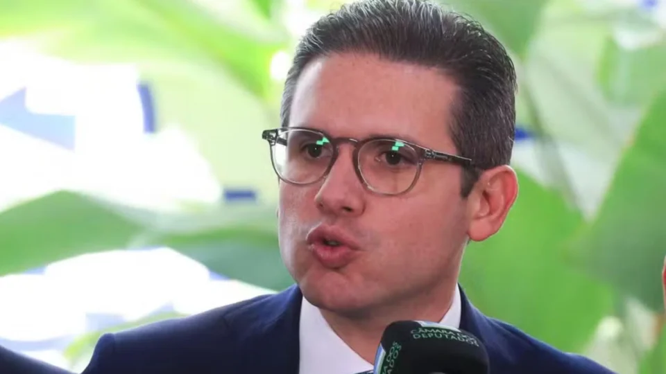 Hugo Motta pauta urgência de projeto que barra decreto do IOF: “Não há clima para mais impostos”