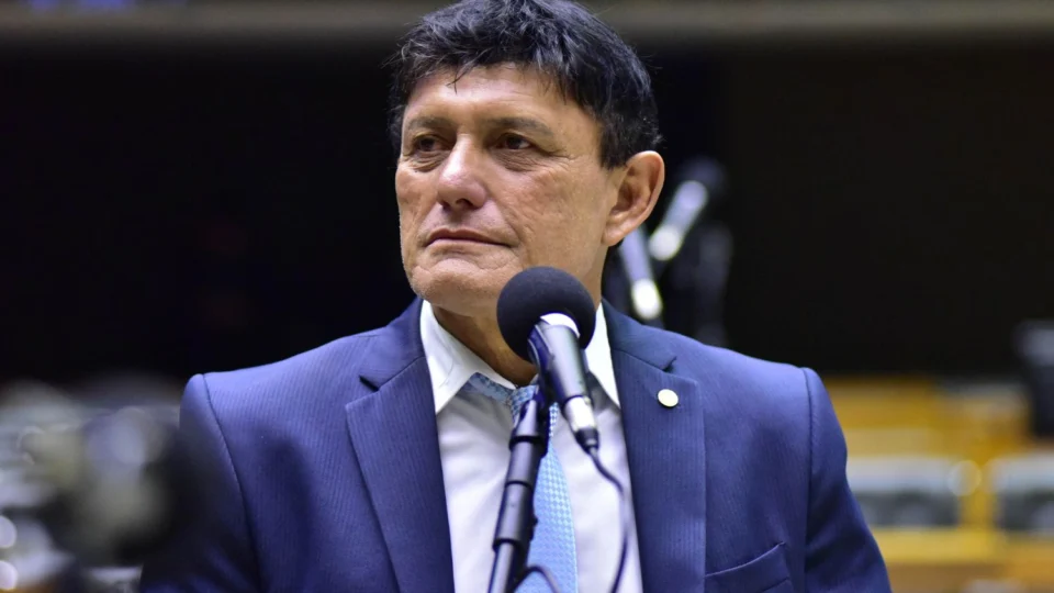 Éder Mauro lidera disputa pelo Governo do Pará com 30,5%, aponta Paraná Pesquisas