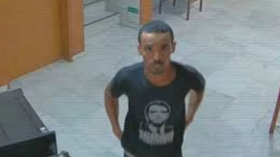 Moraes manda homem que quebrou relógio no 8/1 de volta à prisão