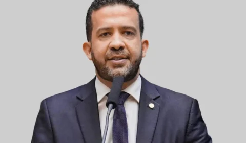 Janones critica Nikolas, mas votou por medida que pode encarecer energia