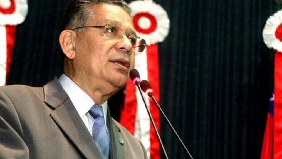 David Almeida nomeia ex-deputado Carlos Alberto para cargo na Semseg