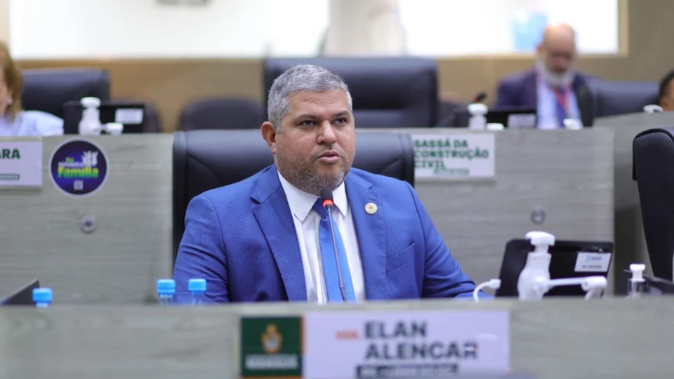 TRE-AM cassa mandato do vereador Elan Alencar por fraude à cota de gênero nas eleições de 2024