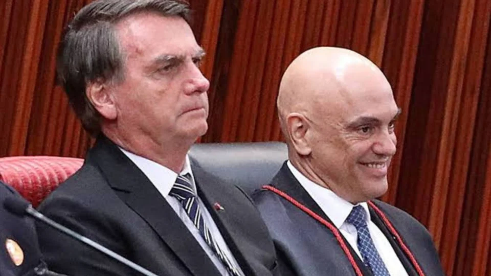 STF manda Bolsonaro usar tornozeleira eletrônica