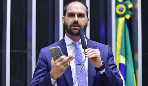 Eduardo Bolsonaro diz que não vai renunciar ao mandato