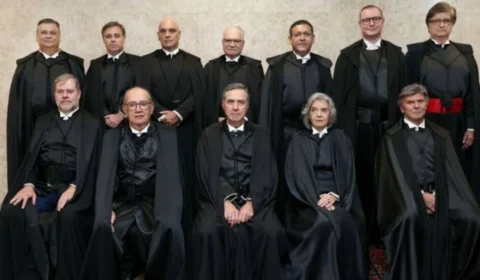 Lula convida os 11 ministros do STF para reunião no Alvorada