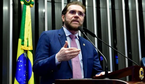 Plínio Valério defende impeachment de Moraes e diz que omissão do Senado gerou crise institucional