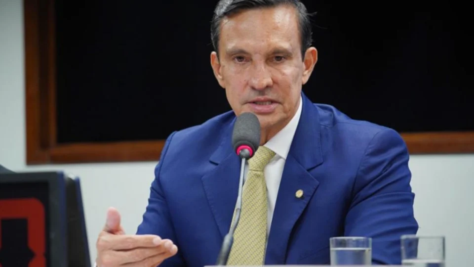 Mesmo sem assinar pedido, Sidney Leite deve integrar CPMI que investiga fraude no INSS