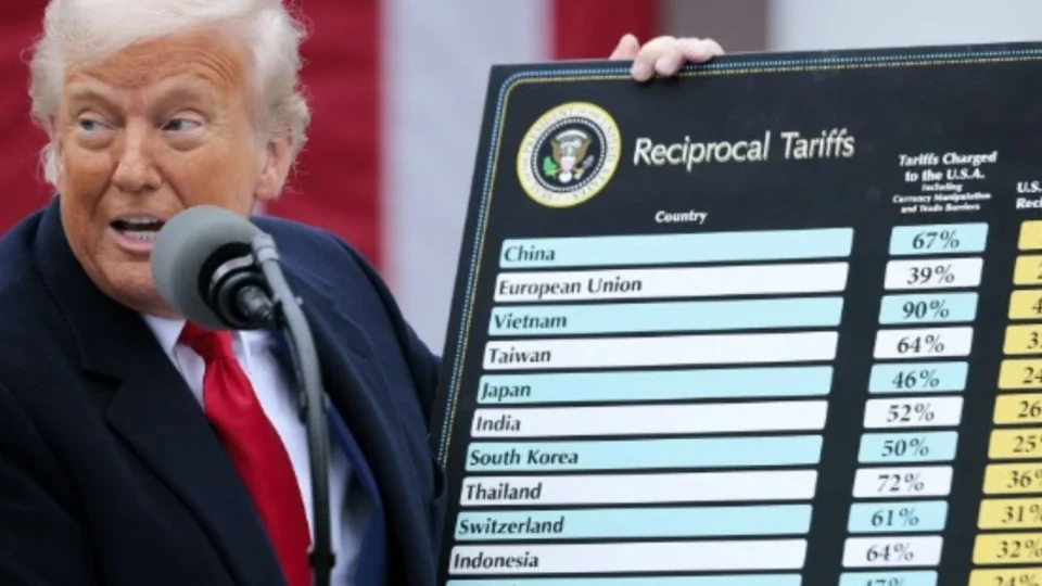 Tarifa de 50%: senadores vão aos EUA para negociar com aliados de Trump