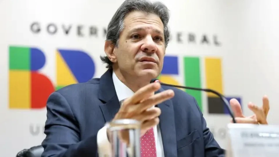 Haddad afirma que a data-limite para o tarifaço não preocupa o governo