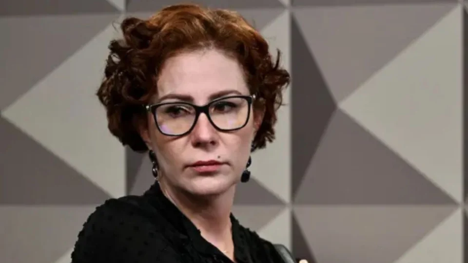 Carla Zambelli é presa na Itália; autoridades têm 48 horas para definir extradição