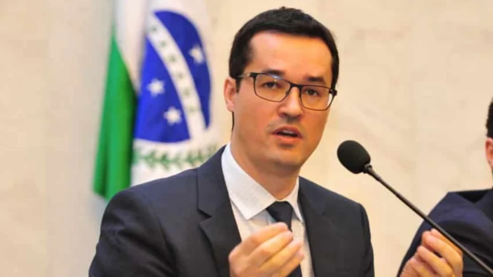 Faria mil vezes de novo, diz Dallagnol sobre PowerPoint