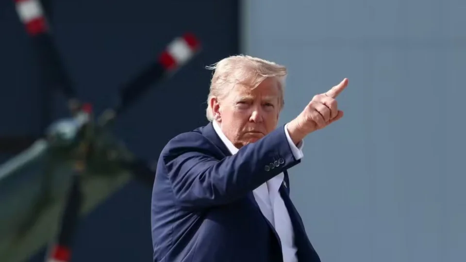 Trump não adiará tarifaço: ‘grande dia para a América’