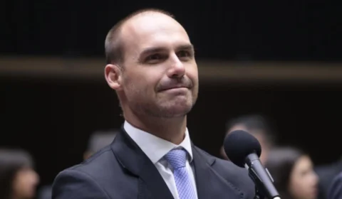 Eduardo Bolsonaro volta a pedir punição de Trump para Moraes