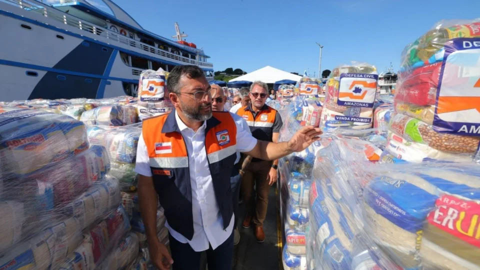 Em três meses, Governo do Amazonas alcança mais de 700 comunidades com ajuda humanitária