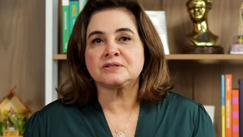 Maria do Carmo rebate ataques e dispara: ‘é preciso acabar com essa politicagem nojenta e perversa’