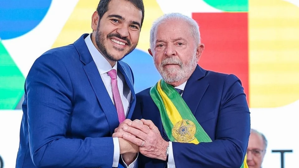 AGU manteve em sigilo R$ 2,5 bilhões em honorários