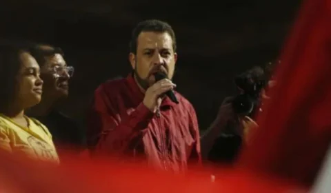 Esquerda comemora operação contra Bolsonaro e diz que tornozeleira era necessária