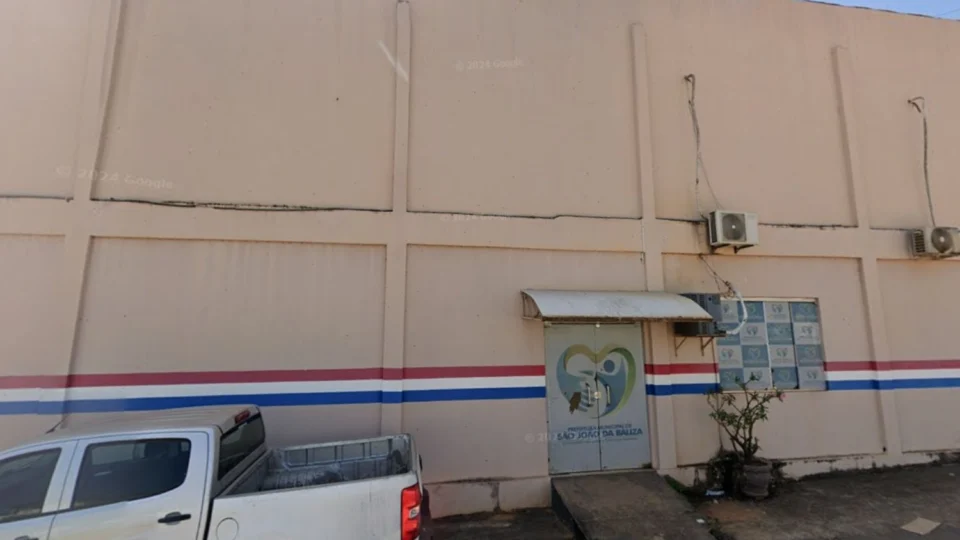 Prefeitura de São João da Baliza gasta R$ 58 mil em bolo de 43 metros para aniversário da cidade