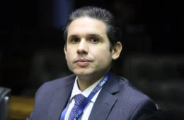 Discurso de ódio toma conta das redes sociais contra Hugo Motta após polêmica no Congresso