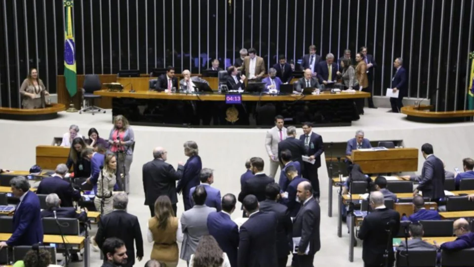 Câmara aprova PL que dificulta progressão de regime para condenados por crime hediondo