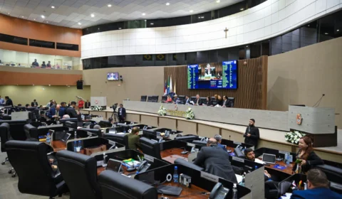 CPI dos Buracos já tem 10 assinaturas na CMM e pressiona gestão sobre obras em Manaus