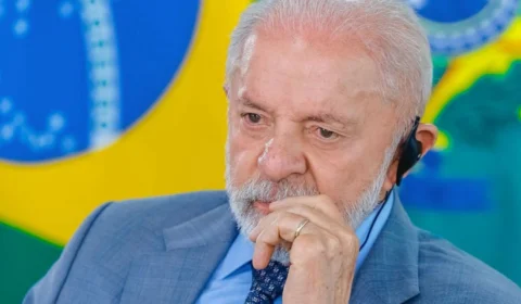 Lula é reprovado por 51,8% dos brasileiros
