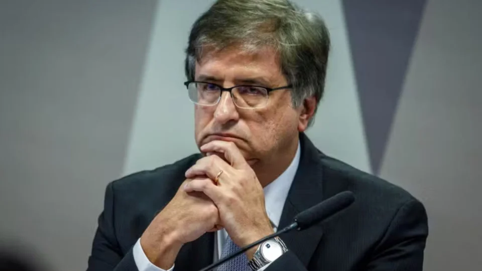 PGR arquiva pedido de Damares para investigar Lupi e o atual ministro da Previdência