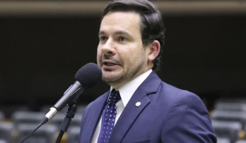 Alberto Neto aciona Ministérios da Justiça e Direitos Humanos por proteção integral a crianças