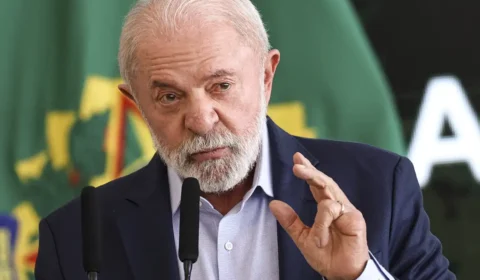 Lula decide não sancionar aumento do número de deputados federais